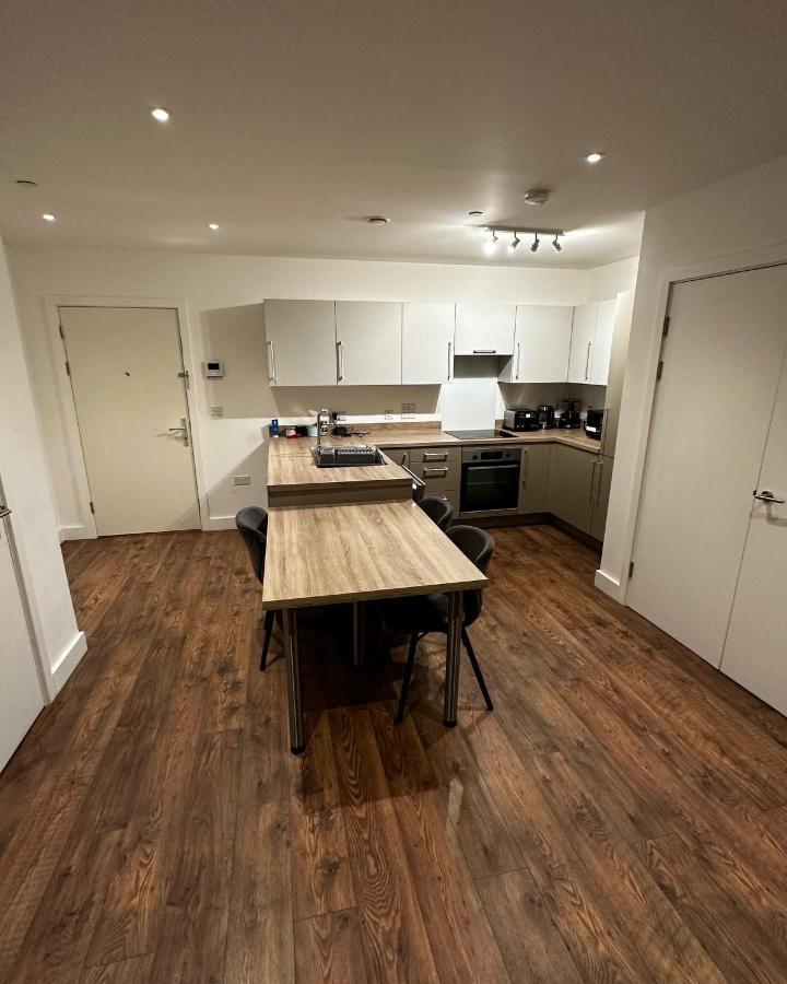 Luxury 2 Bedrooms Apartment 바킹 외부 사진