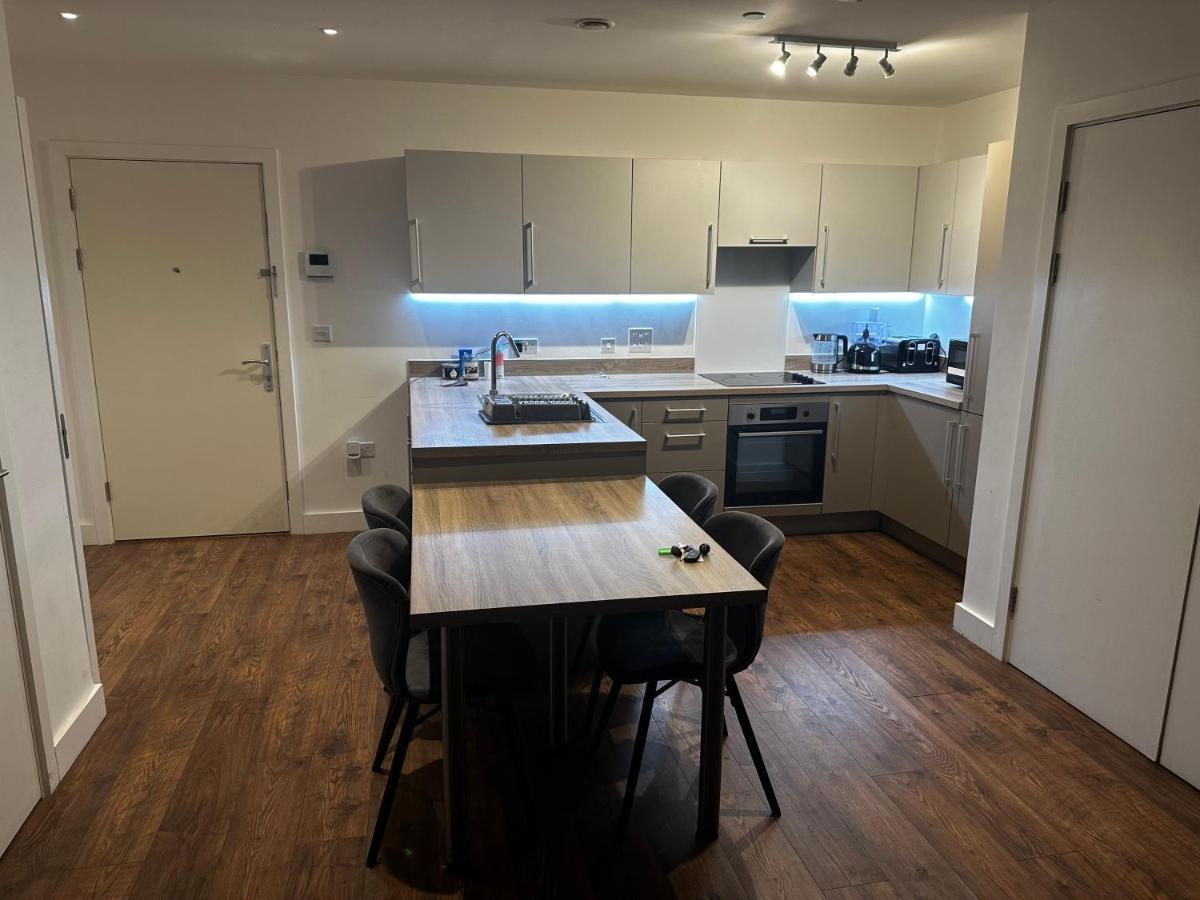 Luxury 2 Bedrooms Apartment 바킹 외부 사진