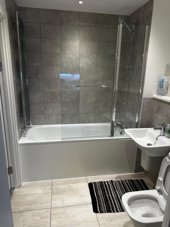 Luxury 2 Bedrooms Apartment 바킹 외부 사진